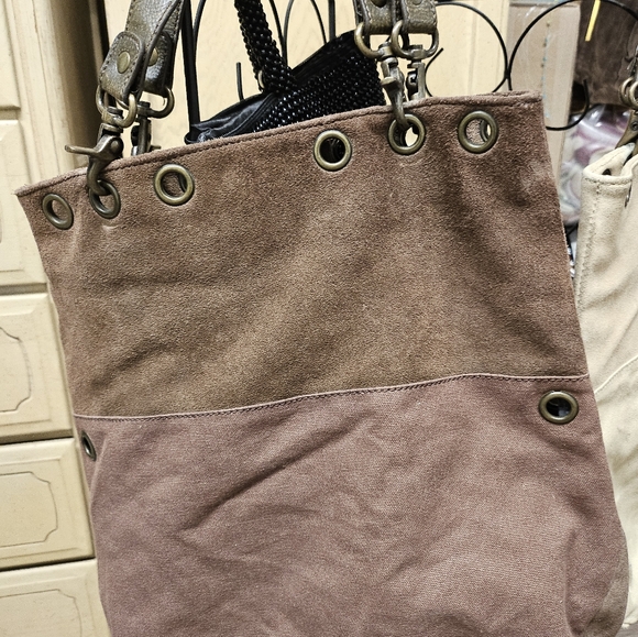 Steve Madden Suede Shoulder bag🤎 Studded With Faux Crystals♡ Pre-owned - Picture 3 of 3